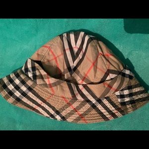 Vintage Burberry hat